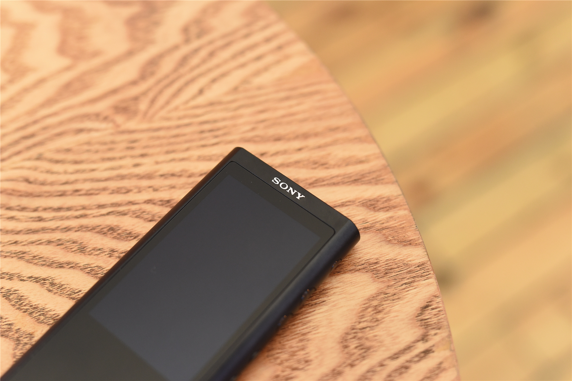 索尼nw-zx300a怎么导入歌词和图片,索尼nw-zx300a如何用作车载播放器