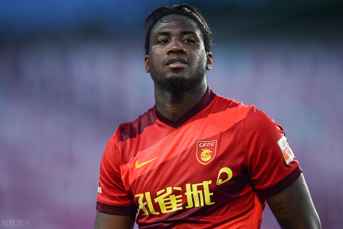 马尔康加盟中超仪式,马尔康转会武汉三镇转会费多少