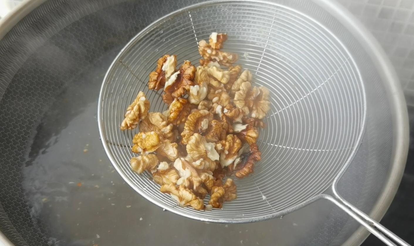 粥铺的八宝粥是怎么熬制的,八宝粥为什么煮得很粘稠