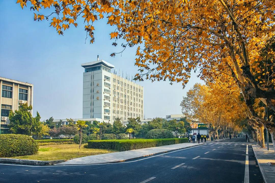 5大校区，占地超7千亩，图书馆藏书340余万册！安徽这所高校大到心累