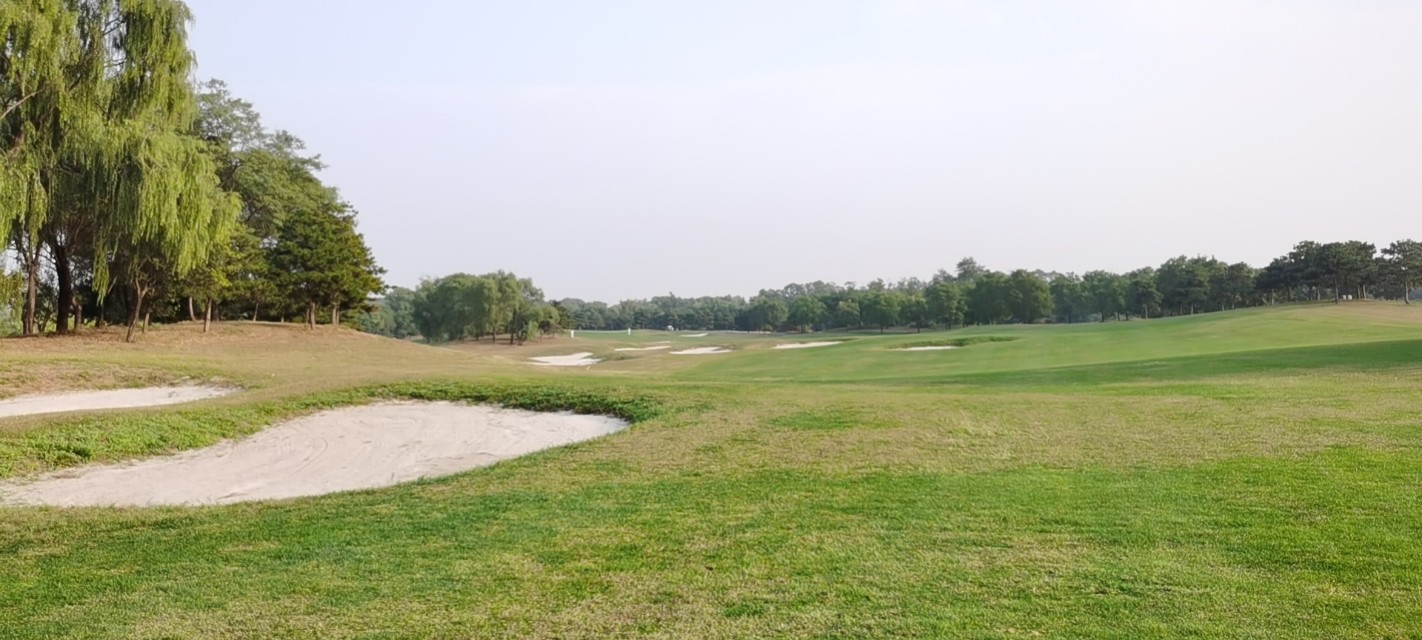 北京cbd国际高尔夫球场,北京金帝高尔夫球场