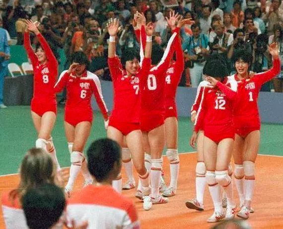 80年代回力白球鞋经典款,激荡八十年代