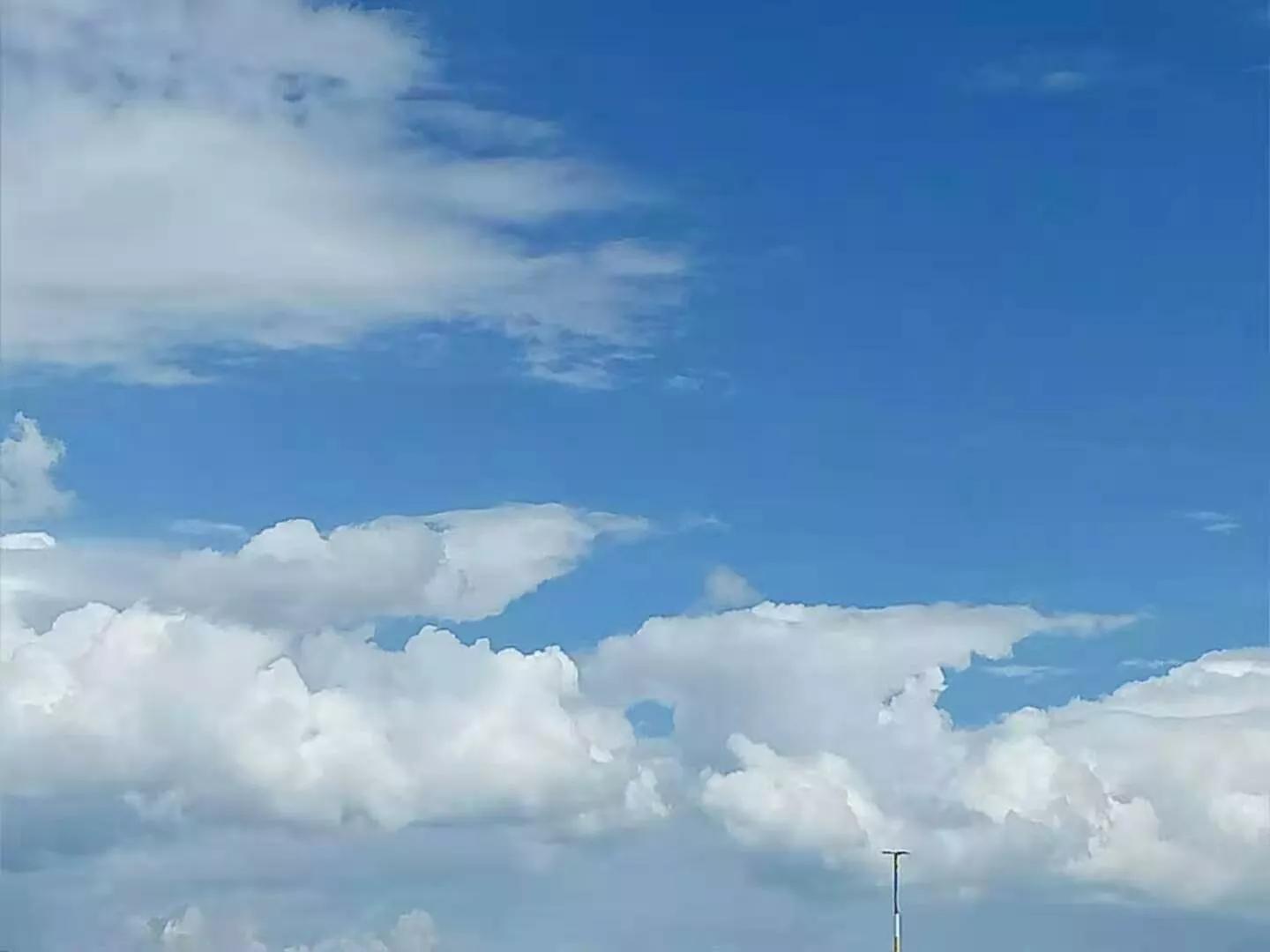 去青海湖的路上,青海湖的达玉部落咋样