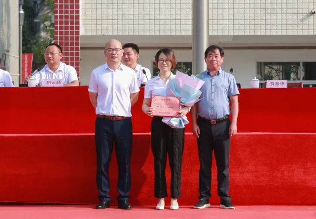 湘潭江声实验学校直播回放,湘潭江声实验学校毕业典礼