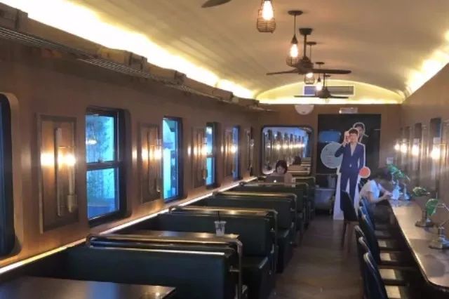 复旦大学正门在哪条路上,复旦大学从哪个门口进去