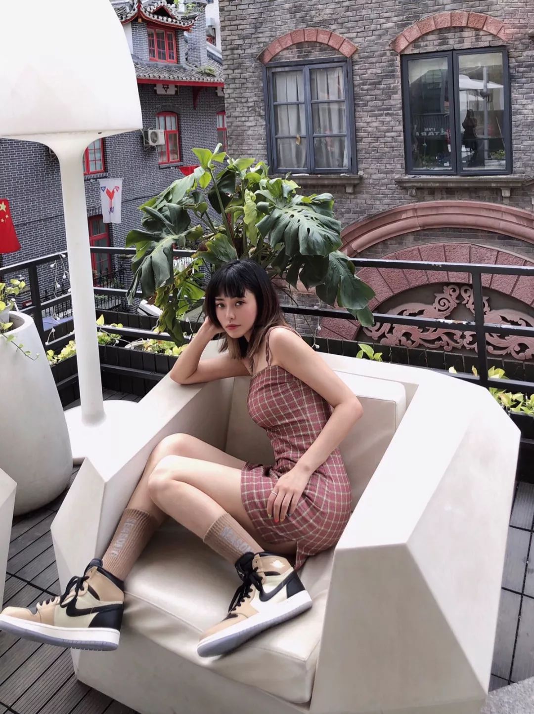 为什么说穿aj1的小姐姐都是极度魅力？近期十佳推荐