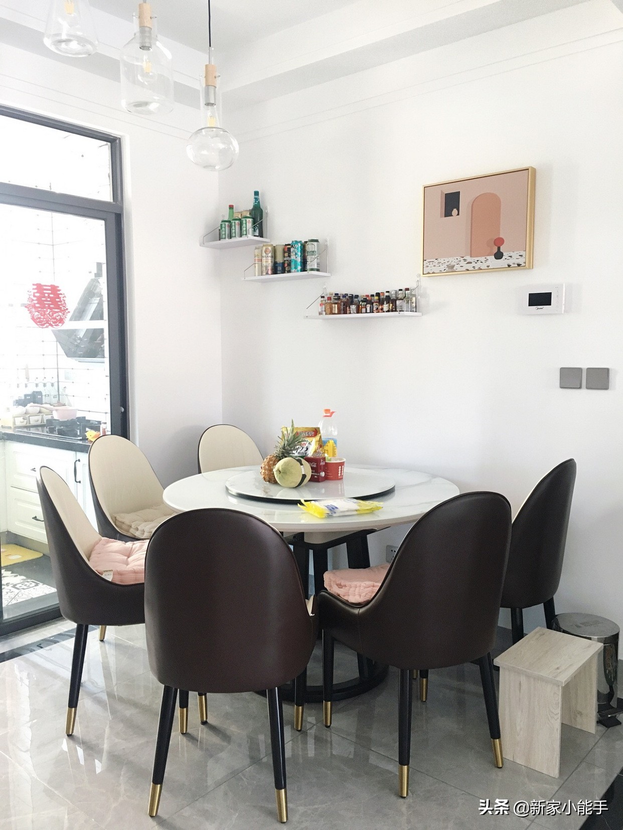 她家房子装修风格,她家装修很简单