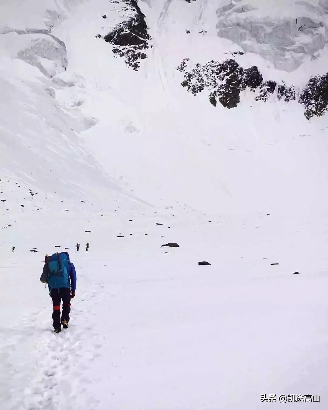 那一年，他们滑坠到人生的谷底：两名登山者和两部电影