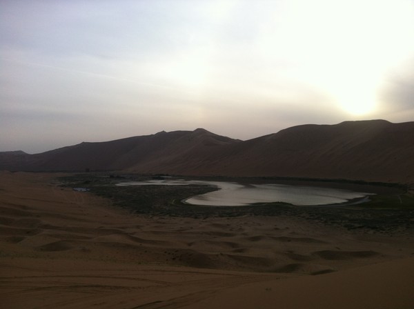 徒步穿越巴丹吉林沙漠路线,穿越巴丹吉林沙漠四日游