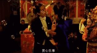 宫泽理惠写真曝光,宫泽理惠被拍穿宽松裙装上街