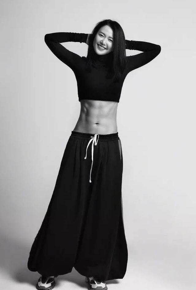 孙俪和谭维维疯狂追捧普拉提，它的益处有这么多，瘦身是其中之一