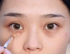 怎么避免眼妆脏,怎样防止眼妆脱落