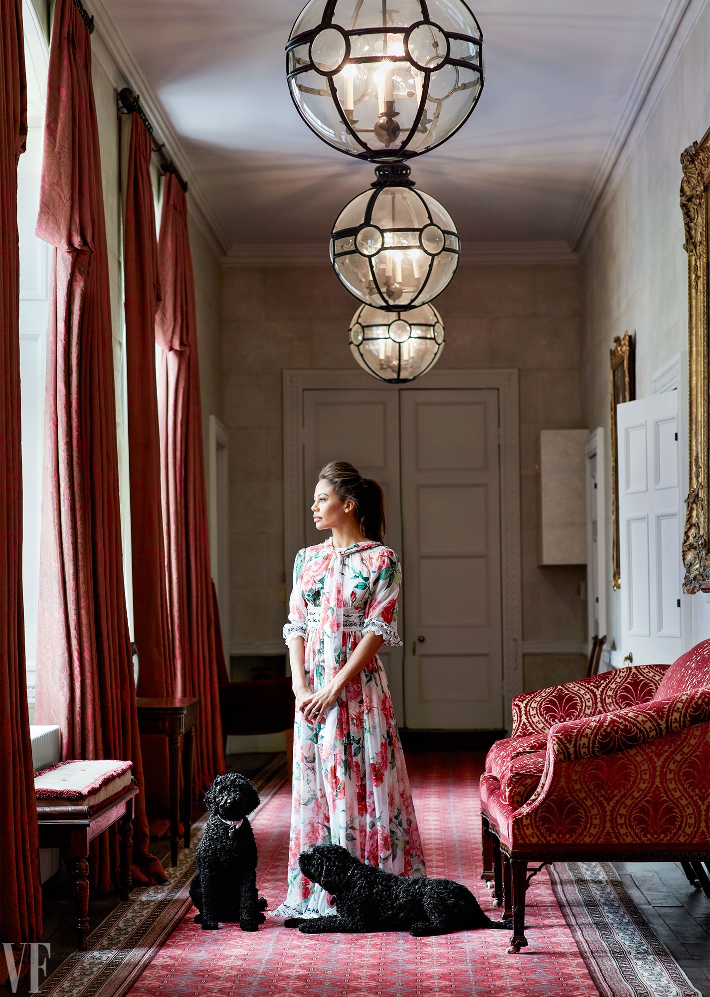 非洲巨富私生女嫁英国帅侯爵，却被婆婆嫌糟蹋400年血脉？