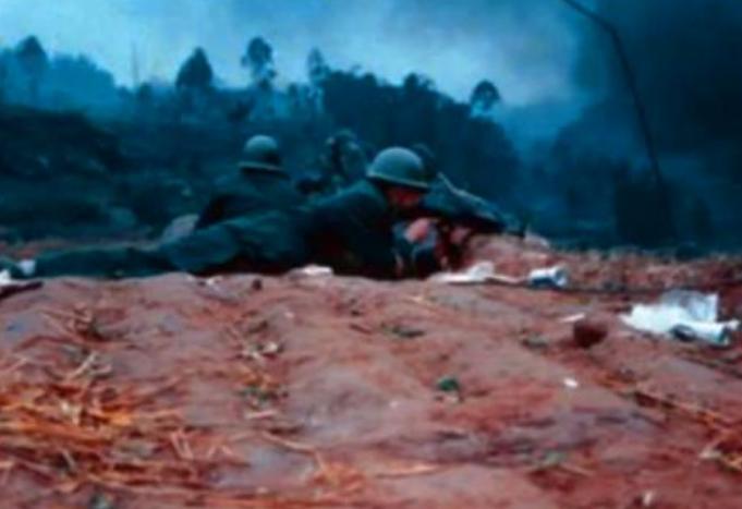 鐧藉博娌熷壙鍖鐢ㄤ簡姣掓皵寮瑰悧,鍏崄骞翠唬閮ㄩ槦鎶曞脊鍥剧墖