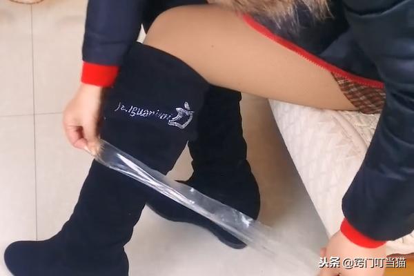 穿高筒靴贴双面胶,长筒靴固定神器避免尴尬