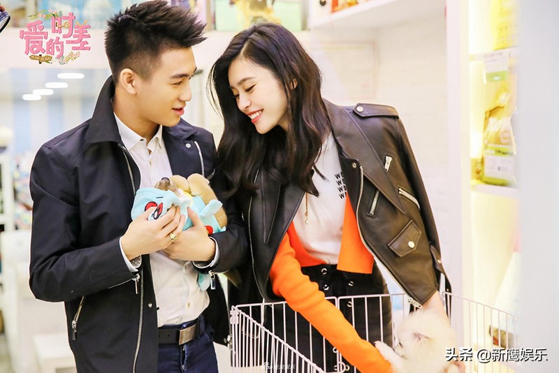 何猷君奚梦瑶综艺节目卖酒,奚梦瑶何猷君夜店