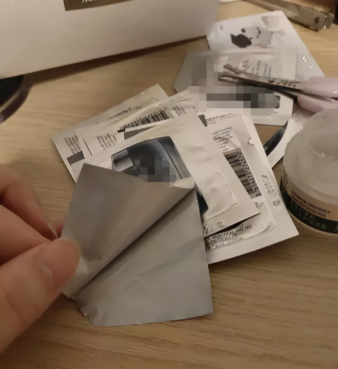 买正品护肤品没有小样送怎么办,护肤品怎么能拿到低折扣