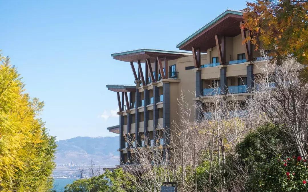 大理洱海苍山希尔顿,背靠苍山面朝洱海