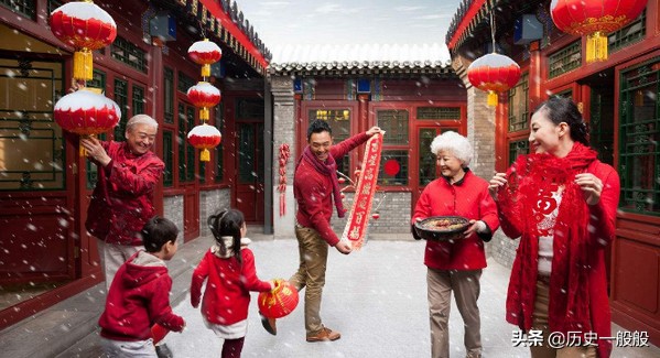 传说春节的起源与年兽的来历有关,春节放鞭炮的来历和传说简介