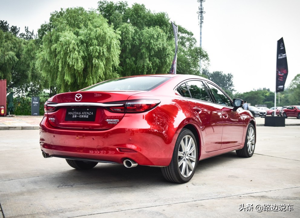 23万买奔驰还是阿特兹,23万落地的阿特兹值不值得买