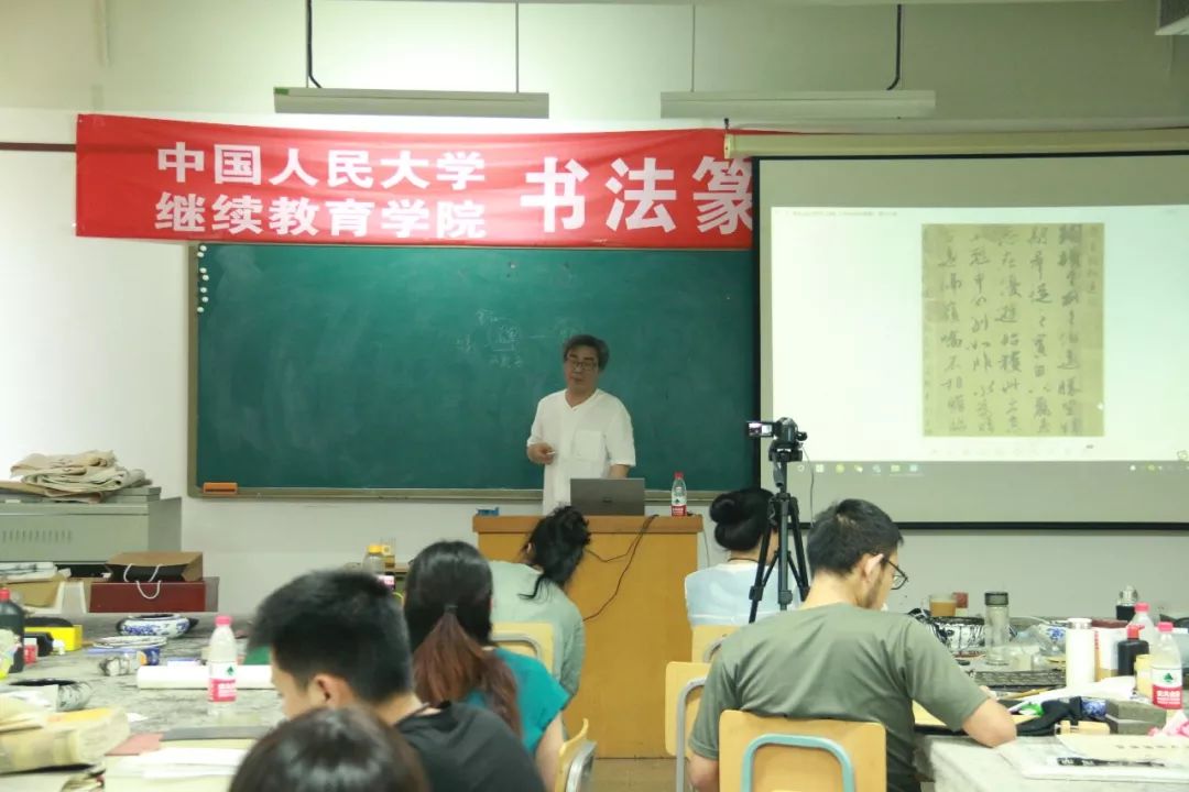 学习书法应该学哪个字帖,学习书法的地方