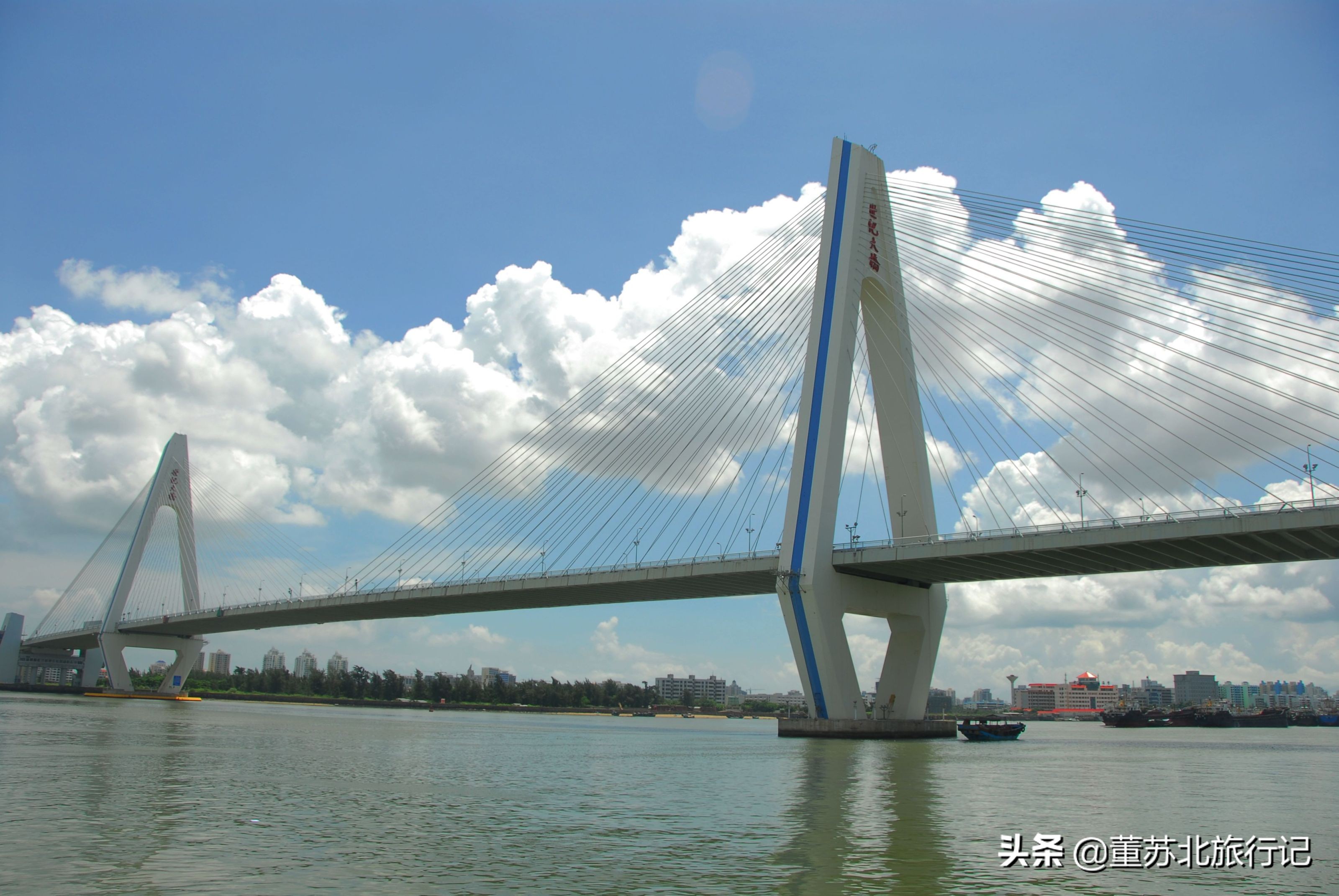 城市简介对比,海口城市航拍