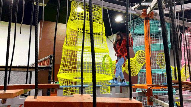 蹦床乐园乐动魔鬼滑梯,室内蹦床滑梯游乐场