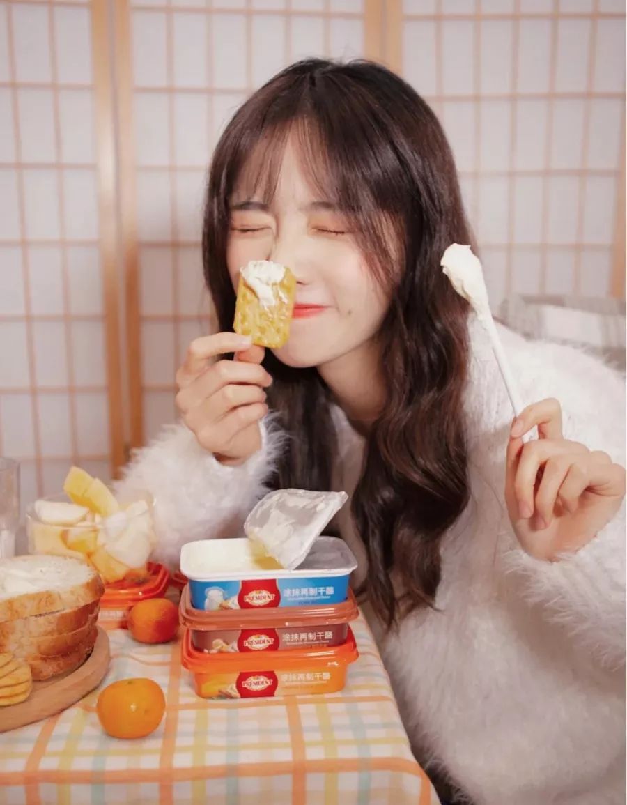 拍照不显胖不显矮的姿势,明明长得挺好看就是照相很丑