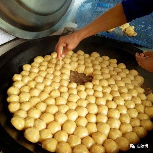 家乡过年的风俗,家乡过年的风俗的英语