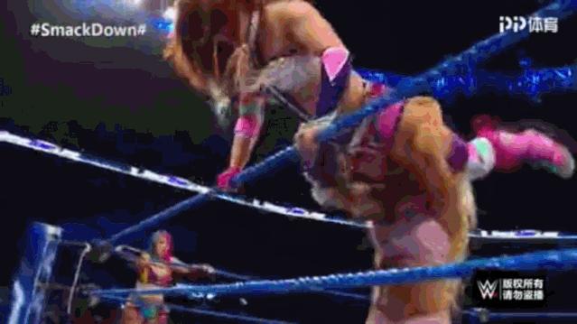 SD:小老麦职业生涯遭遇最大威胁!蛋妞居然被罗温血虐