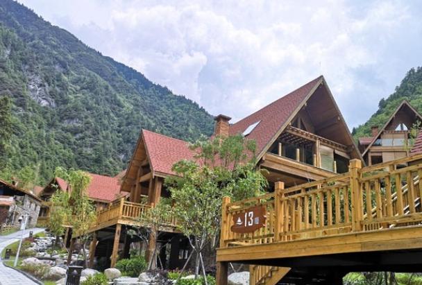 古尔沟野外温泉,古尔沟山庄泡温泉