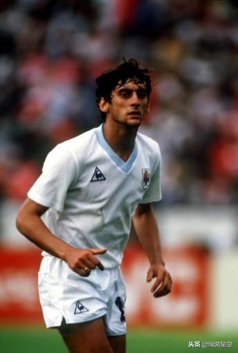 足坛9号球衣代表人物,足坛上的9号