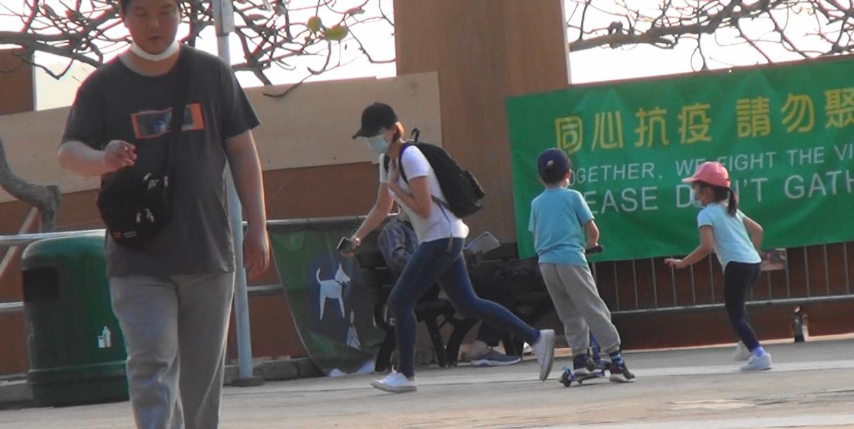 陈茵媺路人视角,超人妈妈容祖儿