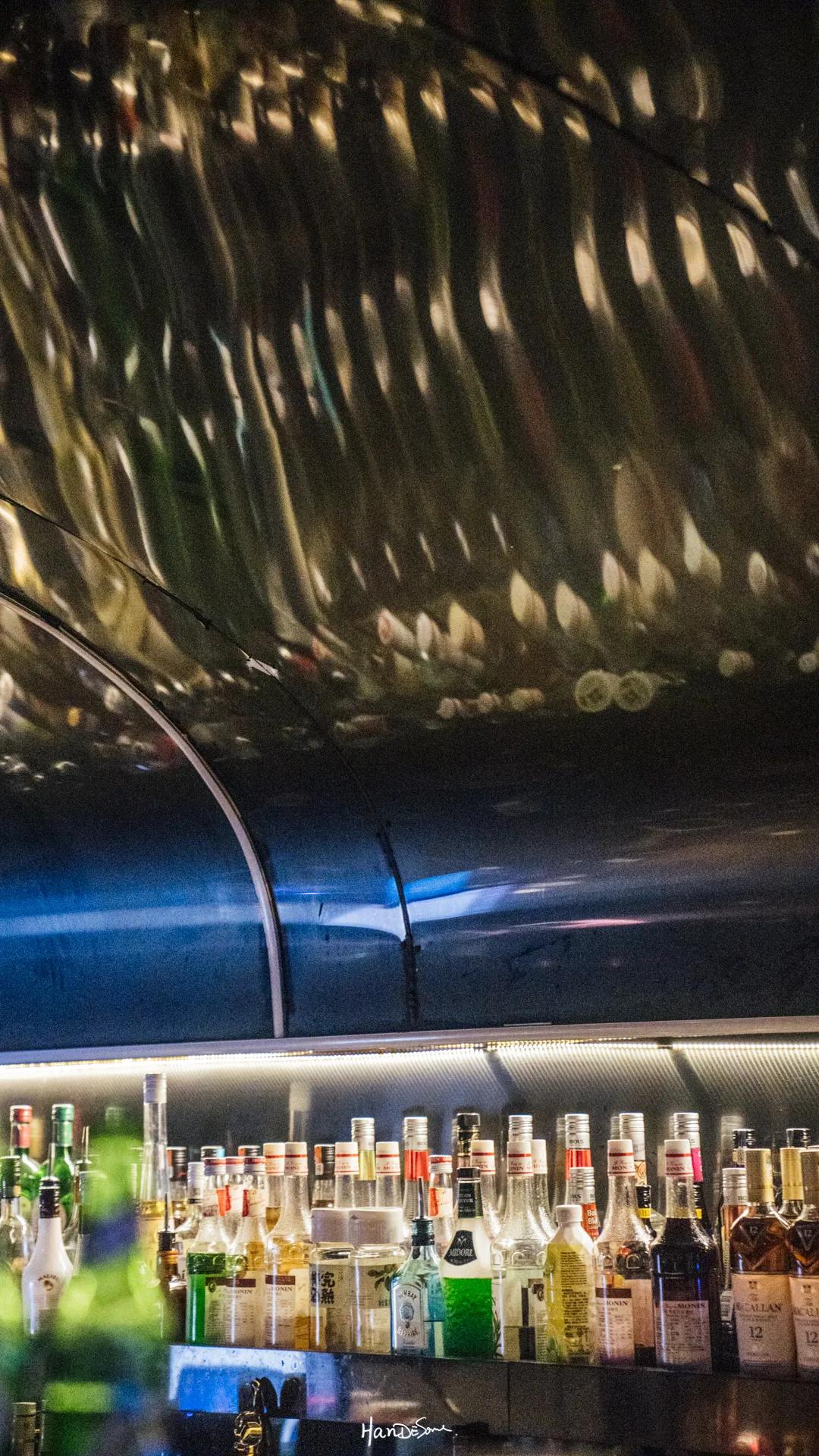 武汉嫂子和男将的秘密狂欢派对,在沿江大道153号