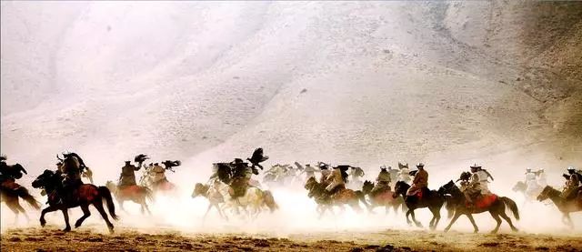 *疆新**阿合奇县：相守4000年的约定，委屈了自己，也不能饿着鹰