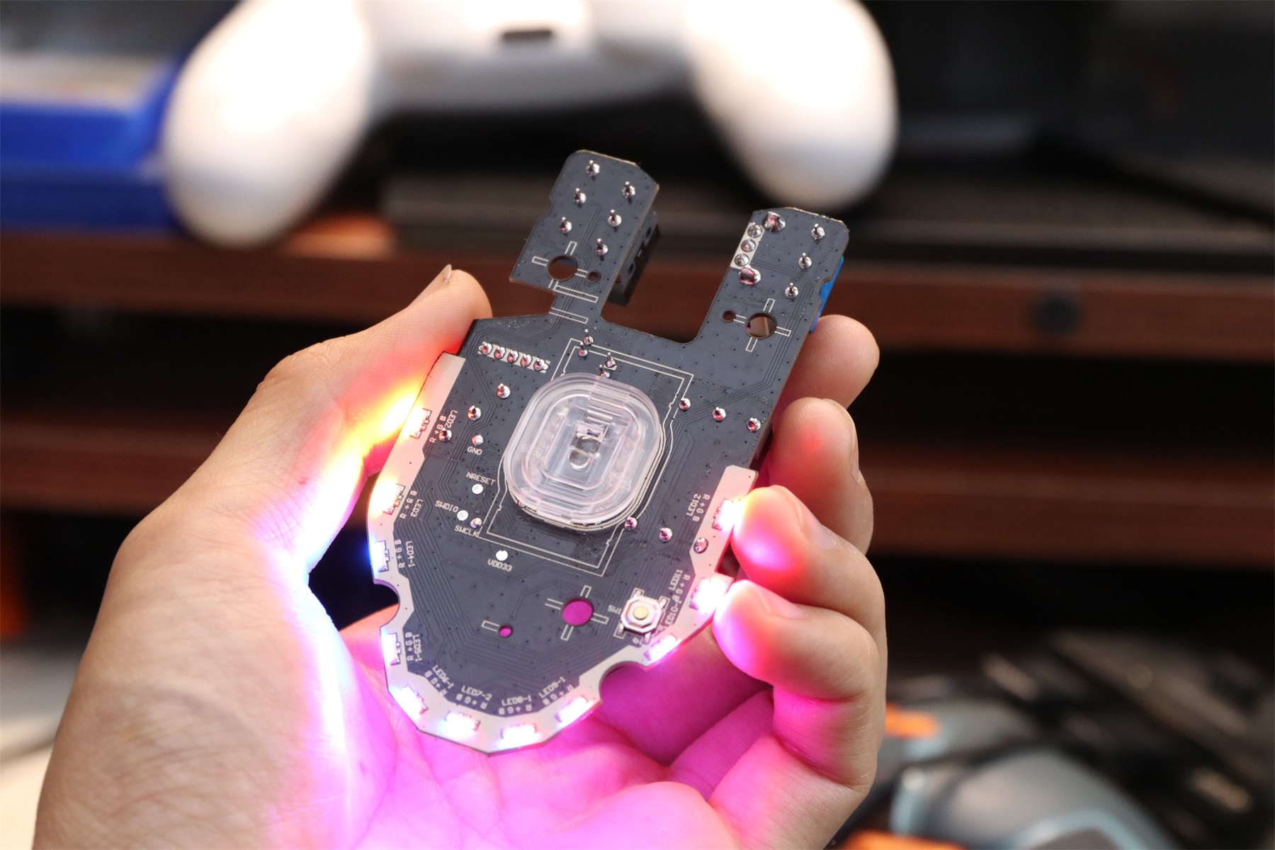 达尔优牧马人的鼠标怎么设置吃鸡,达尔优牧马人鼠标6代和五代