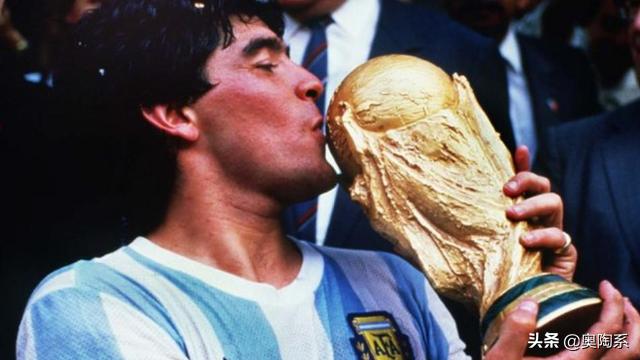 马拉多纳巅峰与谷底,球王马拉多纳和梅西
