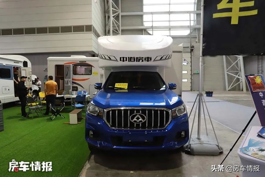 四驱单排皮卡房车最新布局三个床,最新款豪华顶配双排座皮卡房车