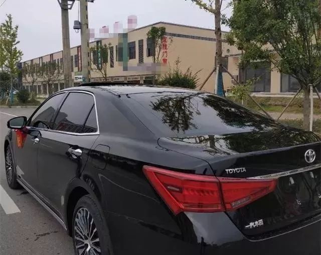 为什么丰田皇冠销量一代不如一代,丰田皇冠质量怎么样