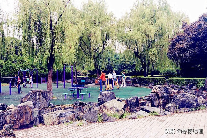 西安高新新世纪公园景色,西安最新建成的公园