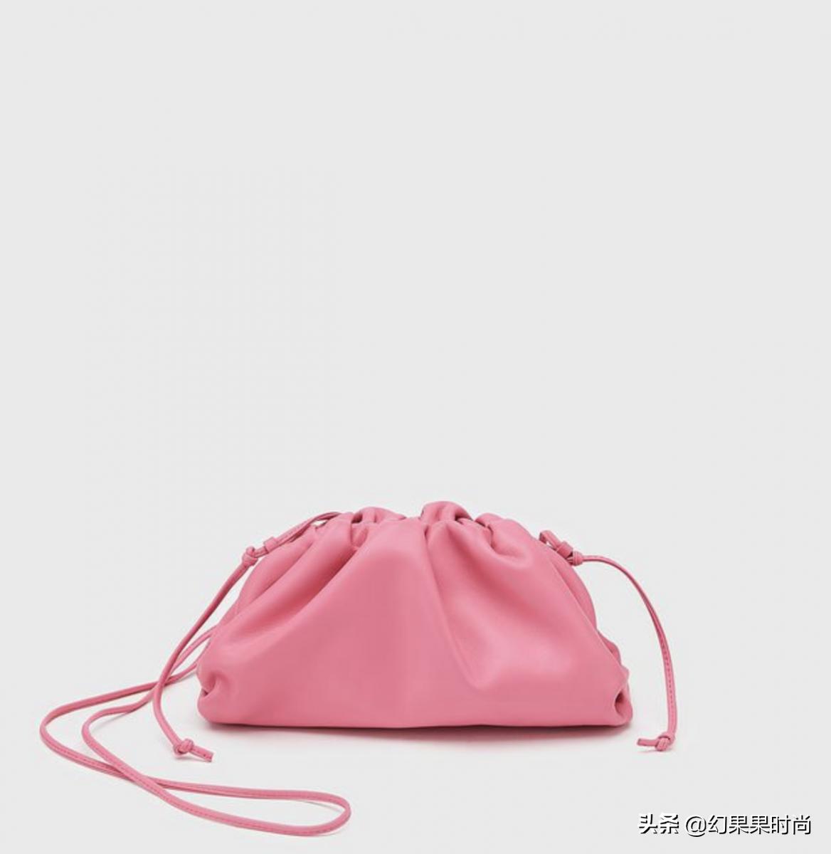 2024年手袋流行颜色,受欢迎的粉红色手袋