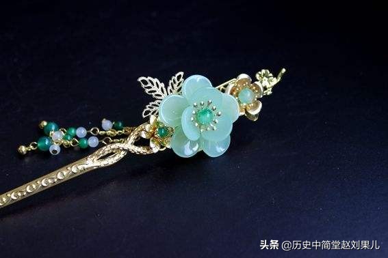 古代灵蛇髻发型女子,灵蛇髻飞天盘发教程