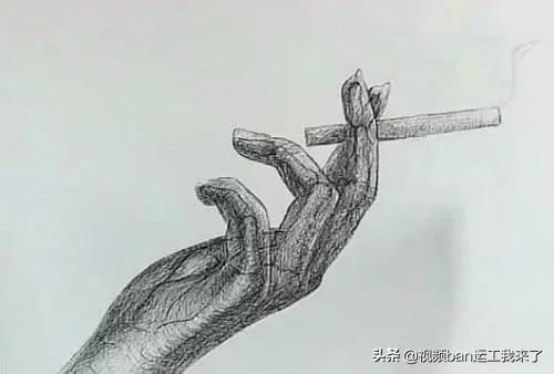 美术大佬画了一只手，点火后不相信自己眼睛，究竟是什么原理