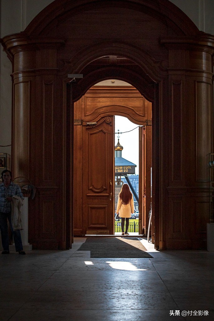 斯莫尔尼修道院主教,斯莫尔尼宫的宫殿