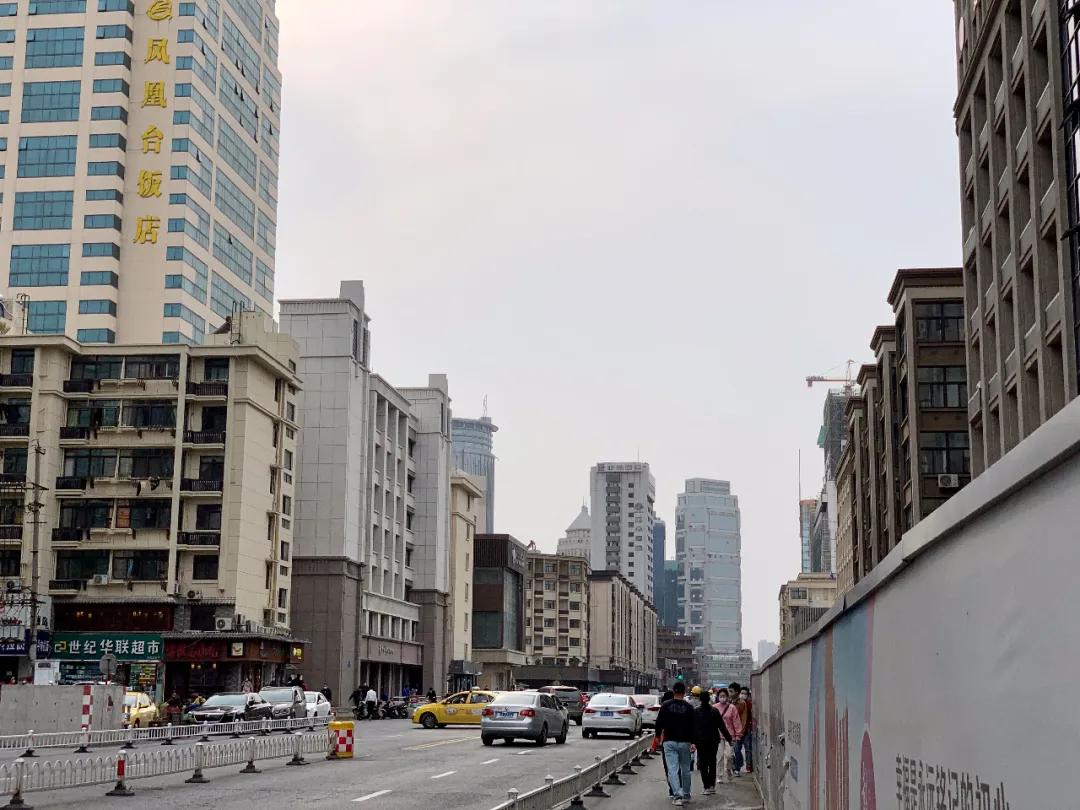 「第二商圈」崩塌记——湖南路的痛与思