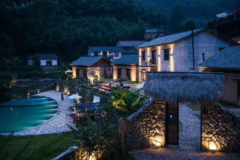 一家三口春节7天旅游民宿,春节去哪里民宿玩推荐一下