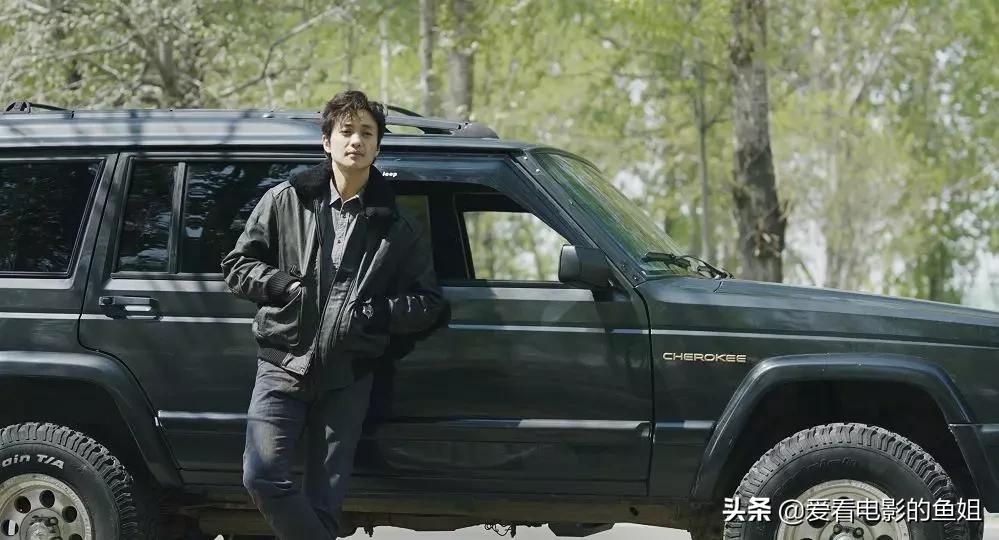 片中没有绝对的坏人，却充斥着冲突与矛盾的《我不是药神》