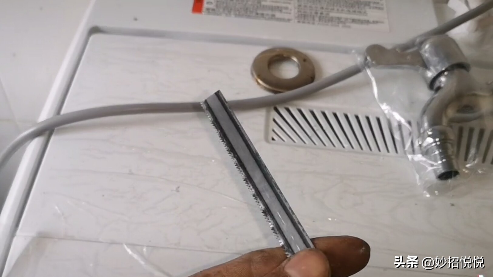 水龙头断在墙里怎么维修,水龙头断墙壁里了怎么更换