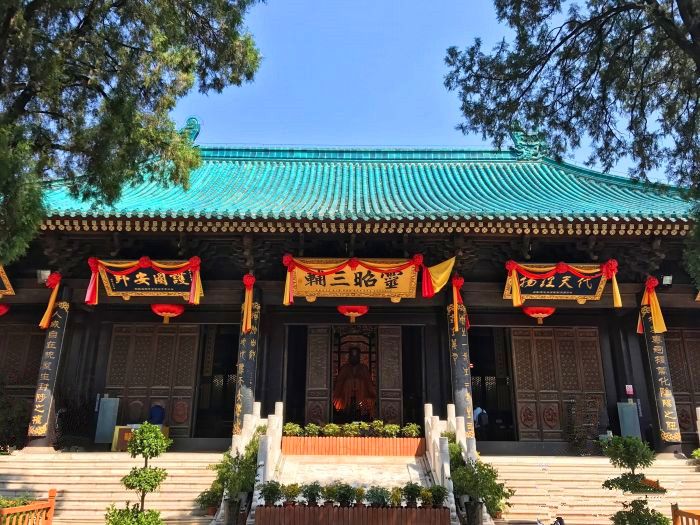 西安莲湖区20个旅游景点，3个是公园，其他17个历史底蕴丰厚