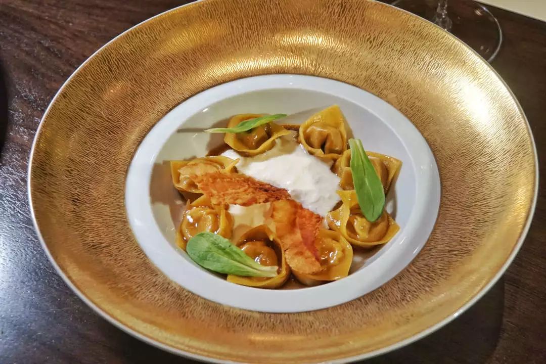 奚梦瑶戛纳酒店,奚梦瑶凯悦酒店